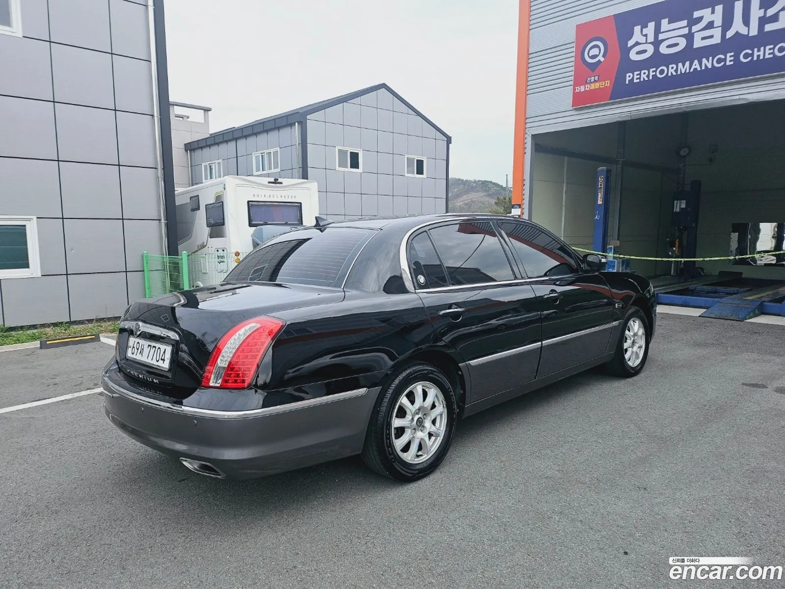 Kia Opirus Premium