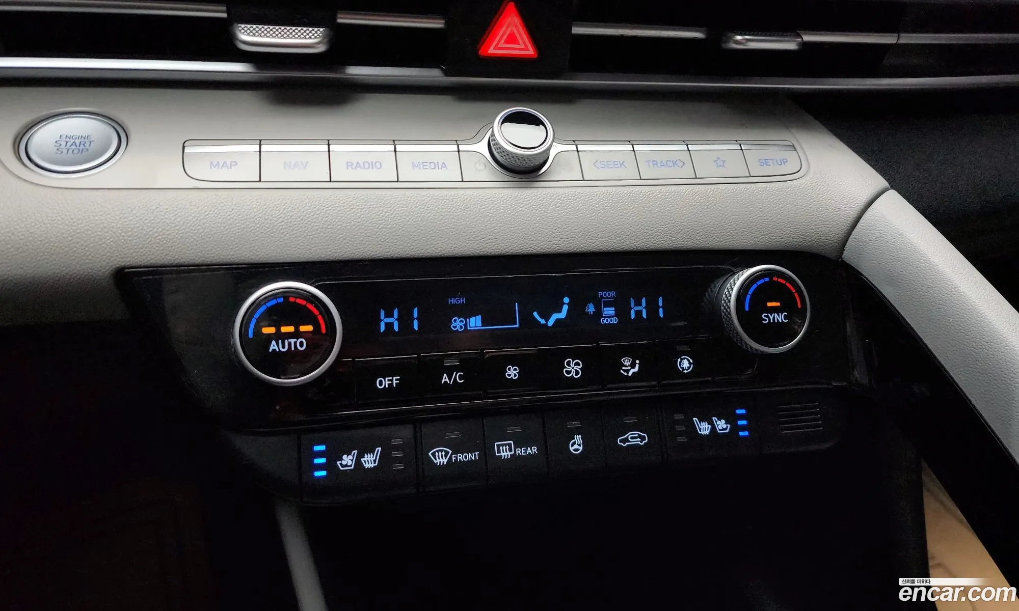 Hyundai Elantra 2020 — 14