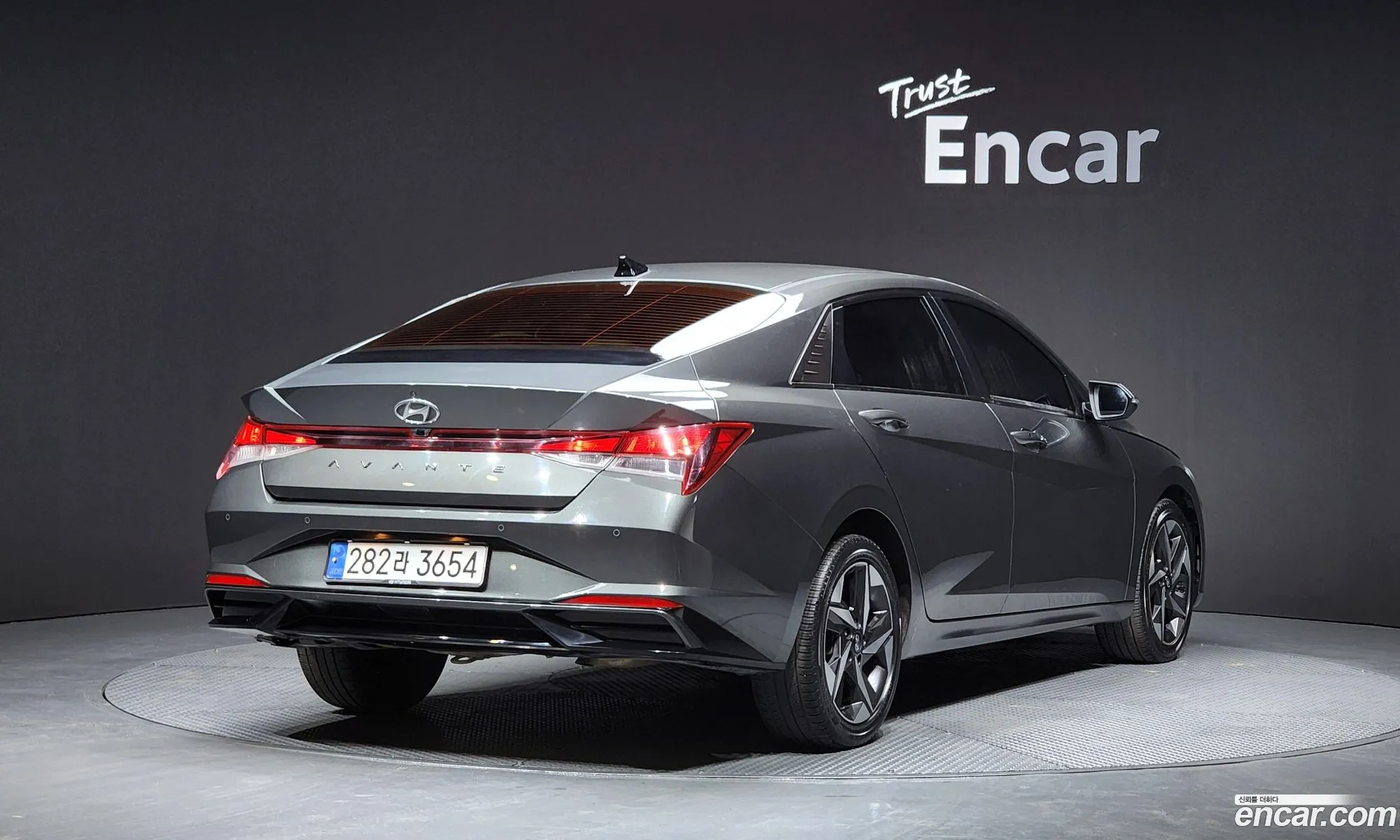 Hyundai Elantra 2020 — 10