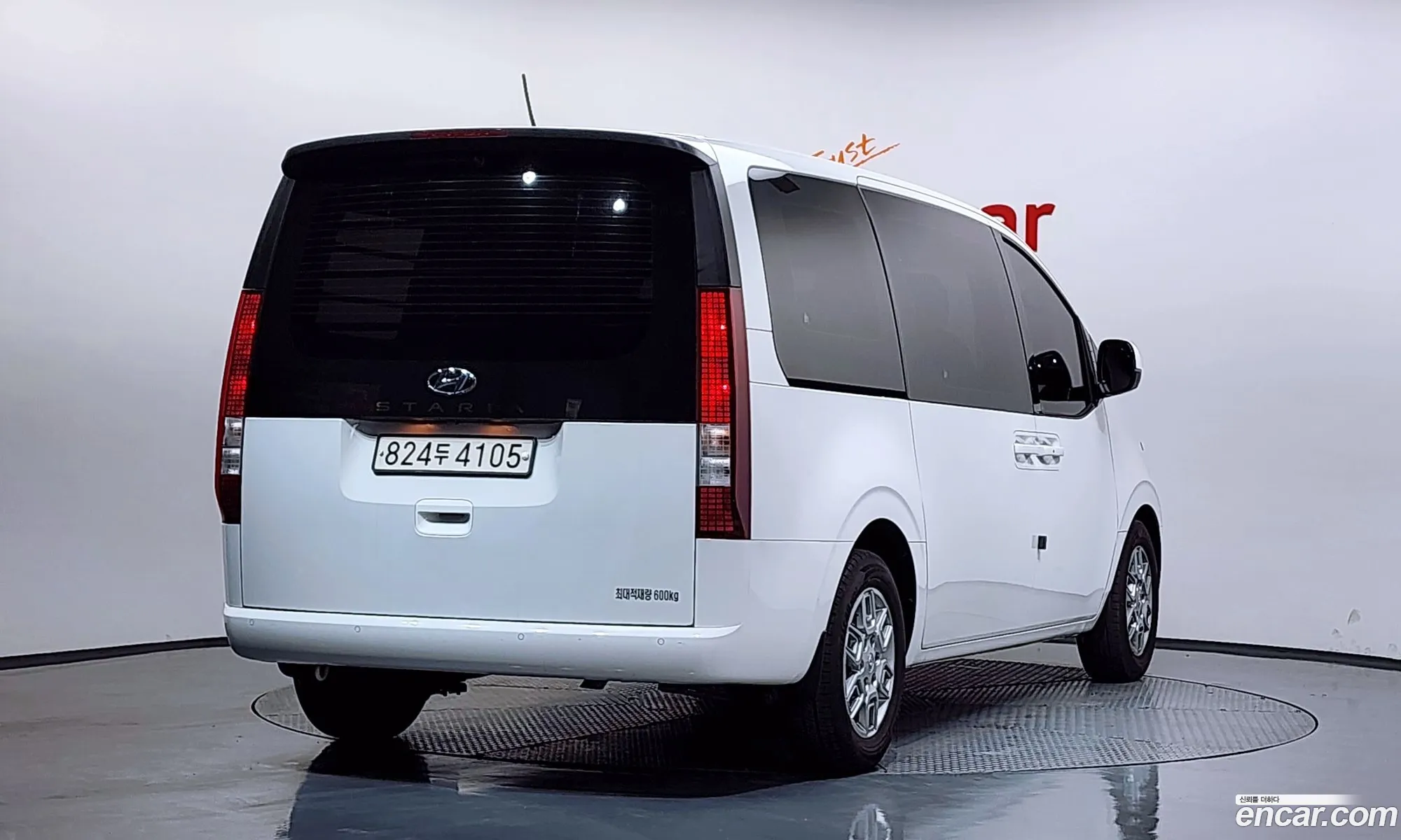 Hyundai Staria 2022 — 5