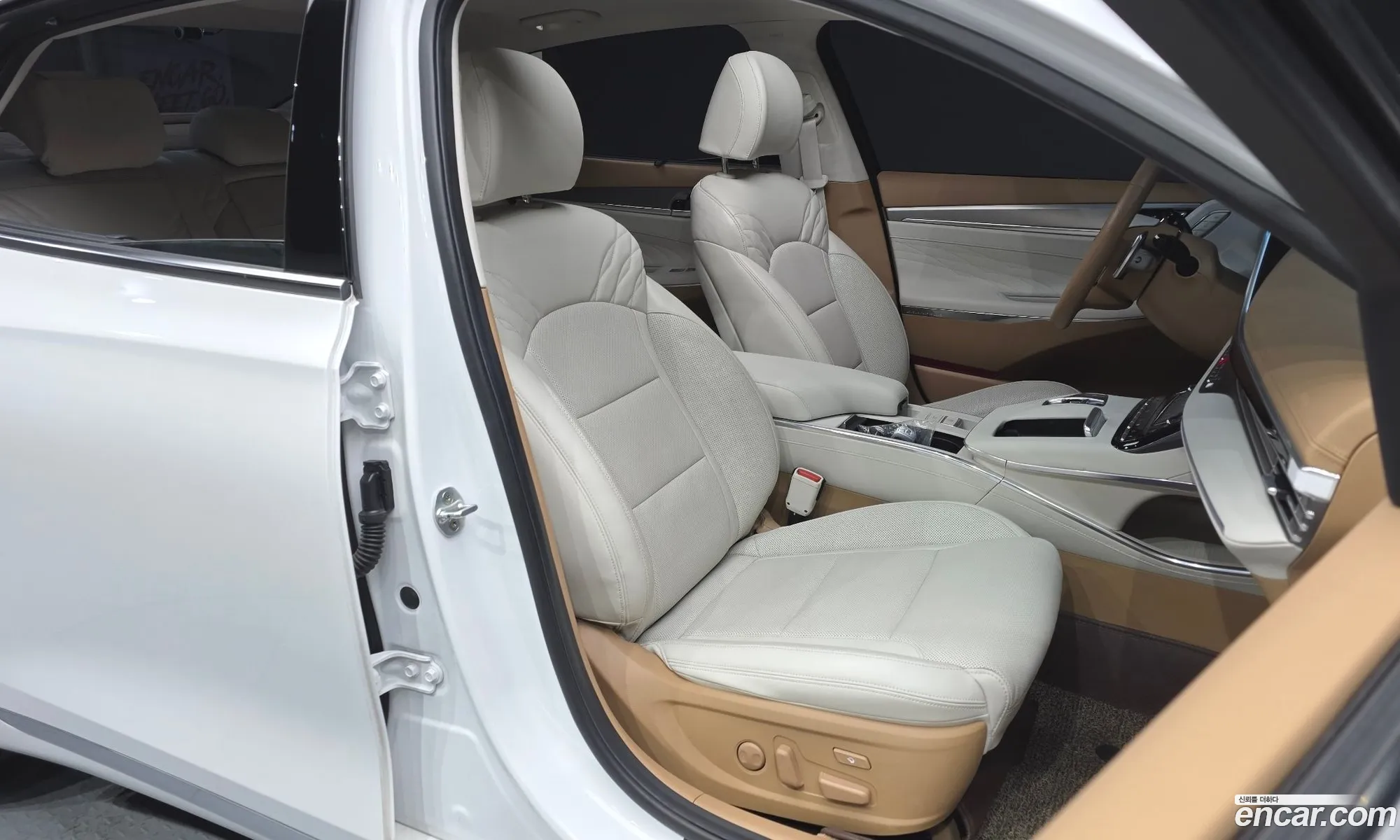 Hyundai Grandeur IG 2020 — 15