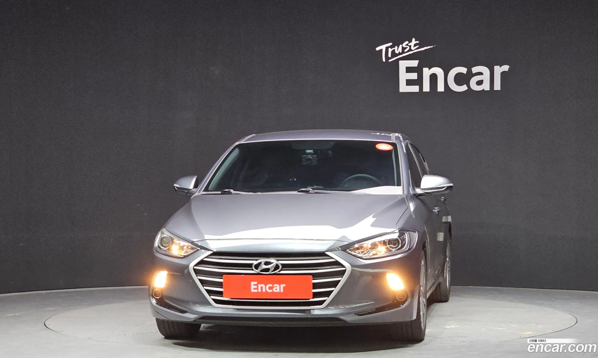 Hyundai Elantra AD 2017 — 11
