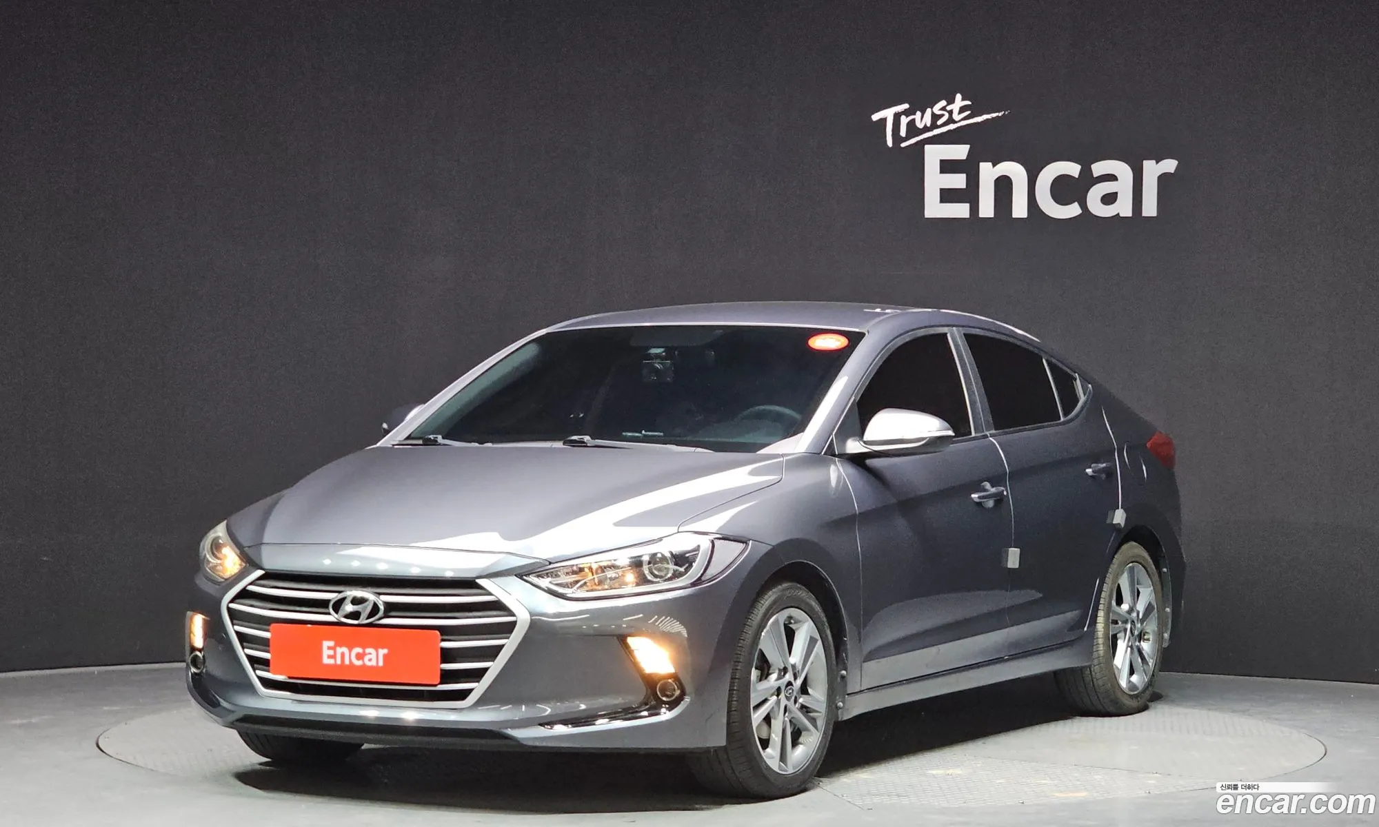 Hyundai Elantra AD 2017 — 15