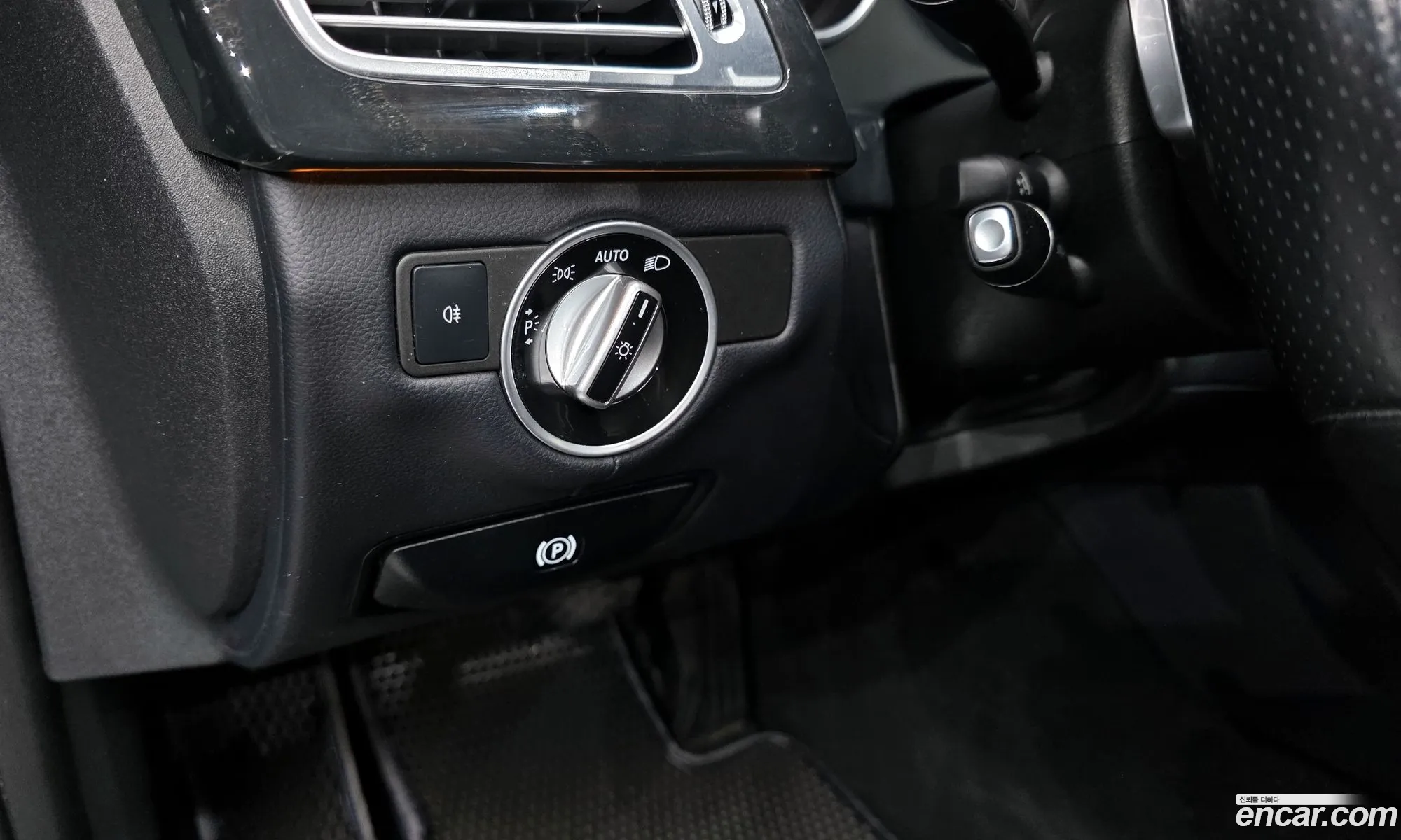 Mercedes-Benz CLS-Class W218 2016 — 3