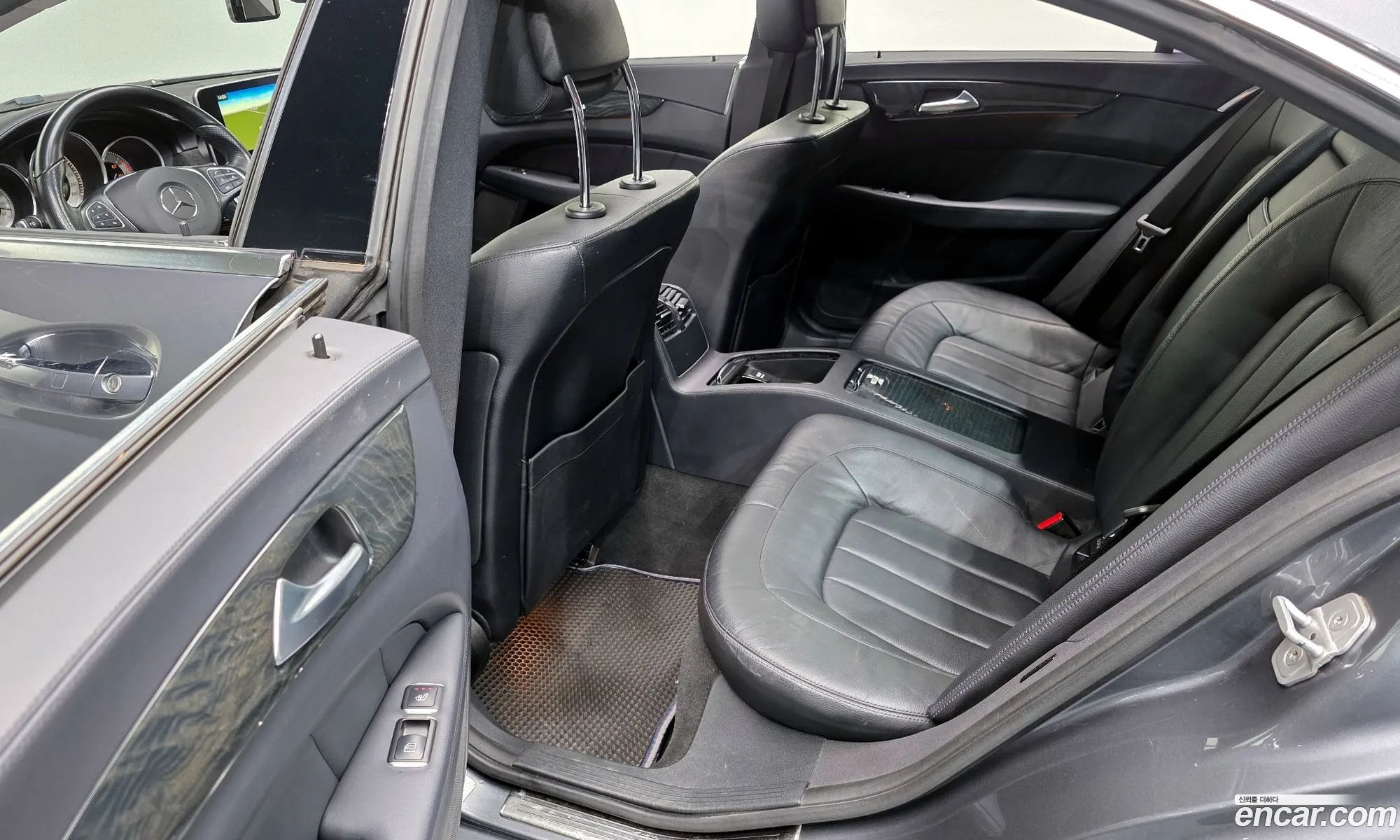 Mercedes-Benz CLS-Class W218 2016 — 2