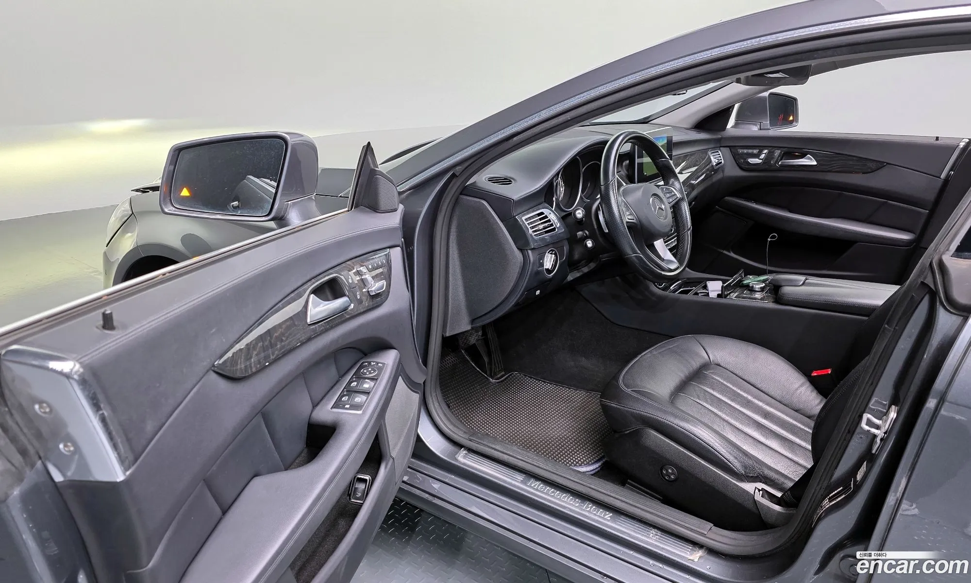 Mercedes-Benz CLS-Class W218 2016 — 15