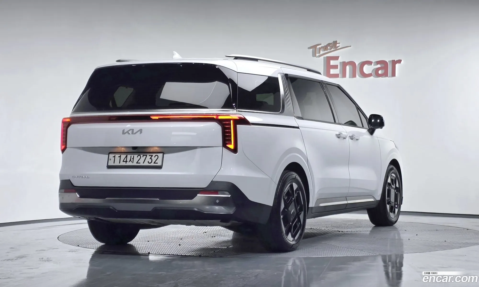Kia Carnival 2024 — 2