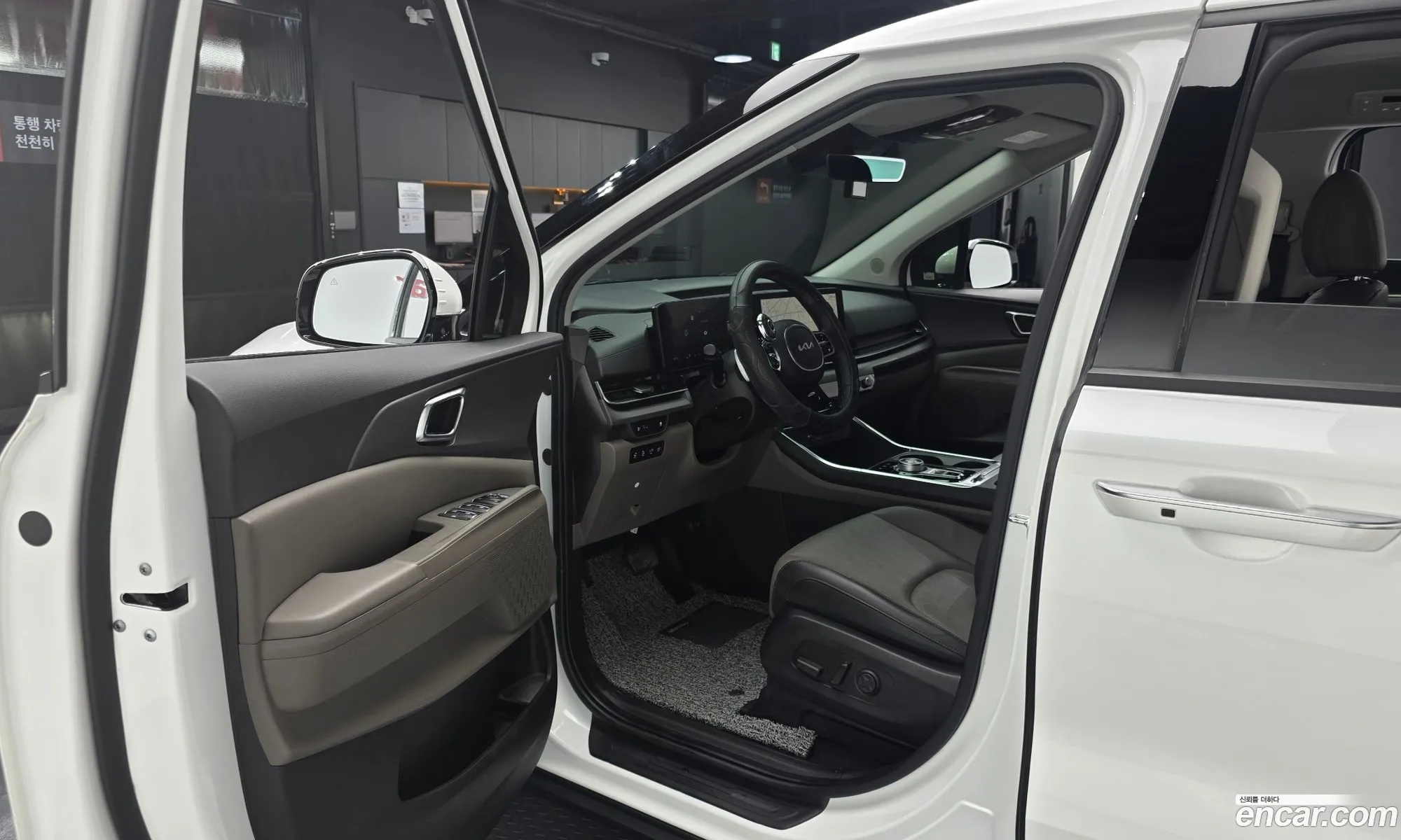 Kia Carnival 2024 — 19