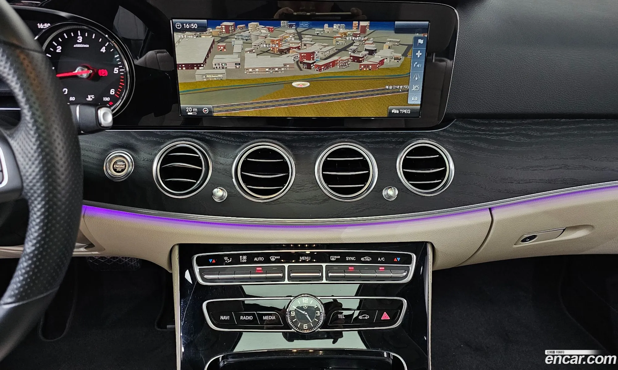 Mercedes-Benz E-Class W213 2017 WDDZF0EB4HA163973 — 14