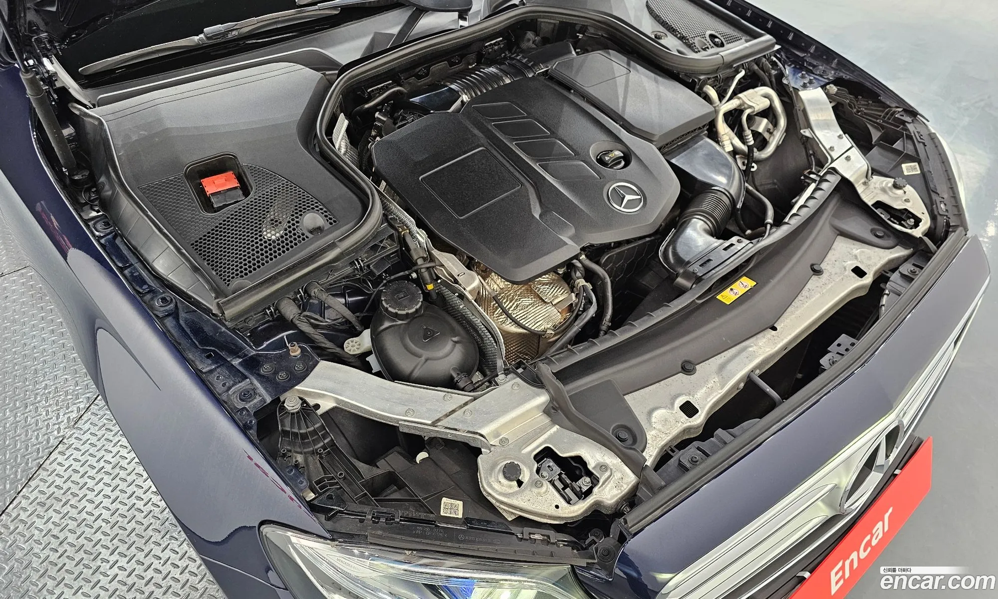 Mercedes-Benz E-Class W213 2017 WDDZF0EB4HA163973 — 9