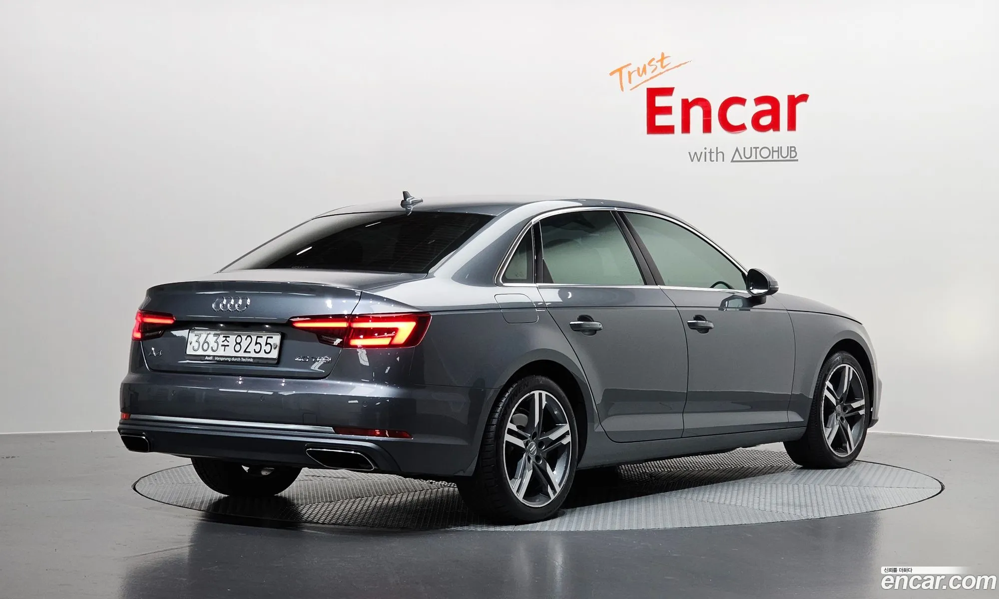 Audi A4 2019 WAUZZZF45KA125534 — 10