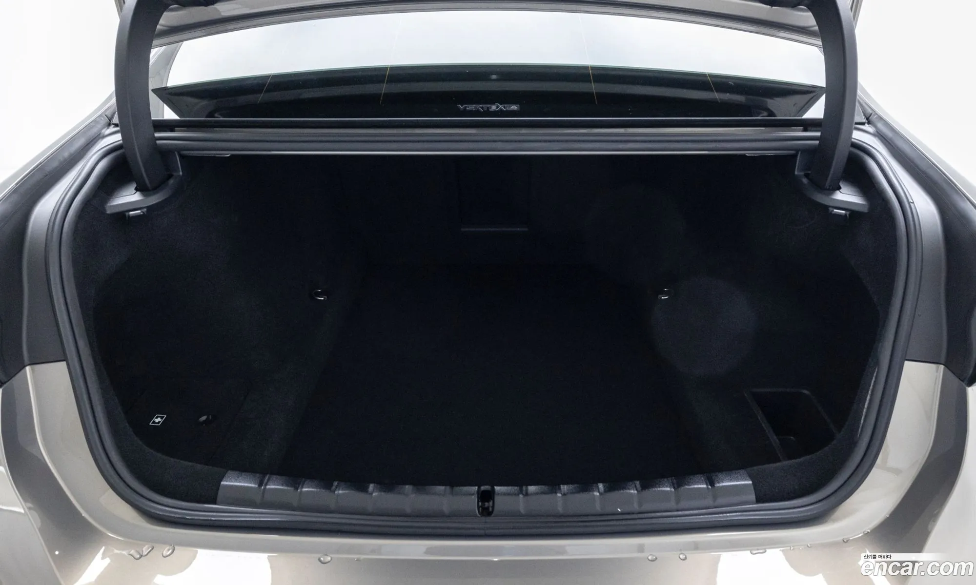 BMW 7 Series 2024 — 17