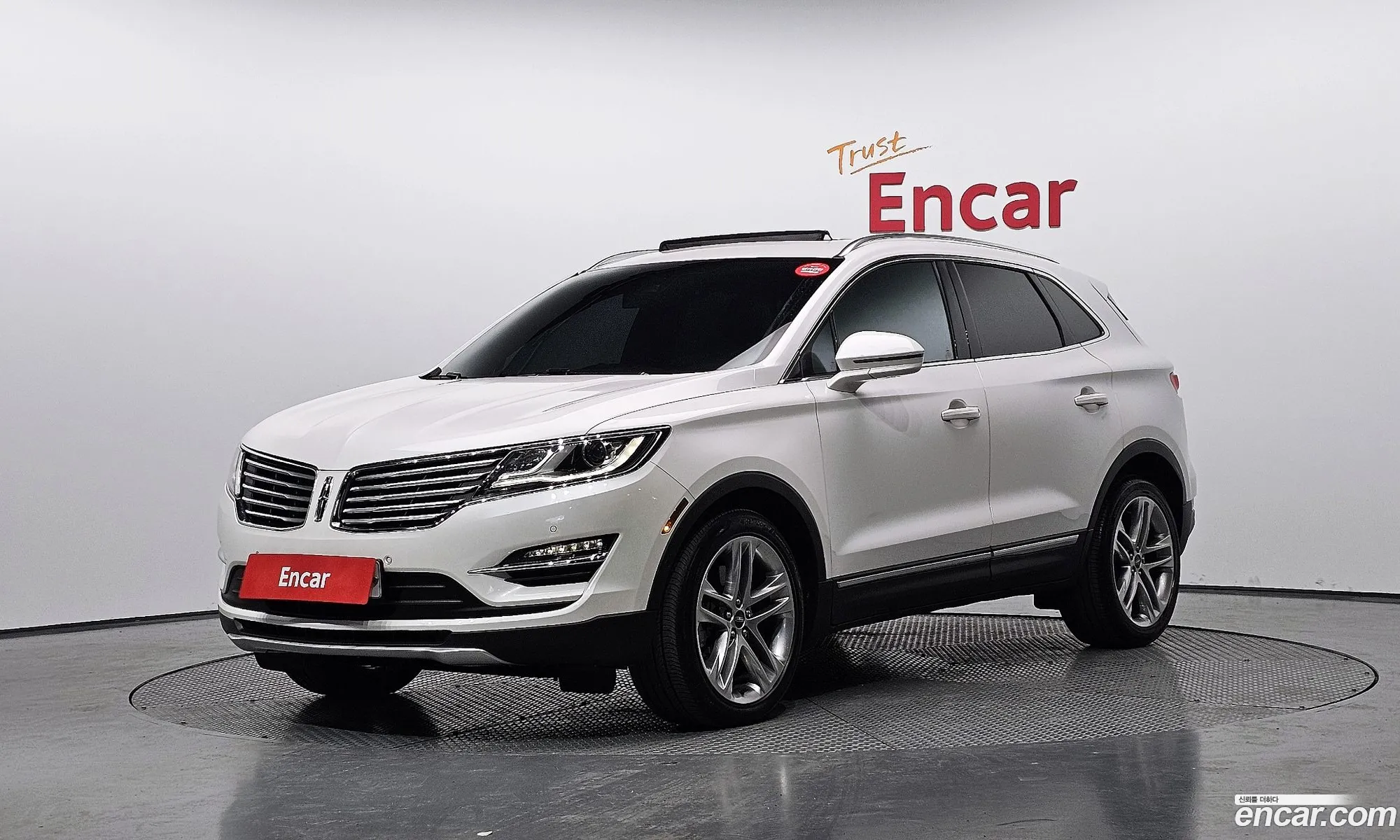 Lincoln MKC 2017 5LMCJ3D90HUL47409 — 16