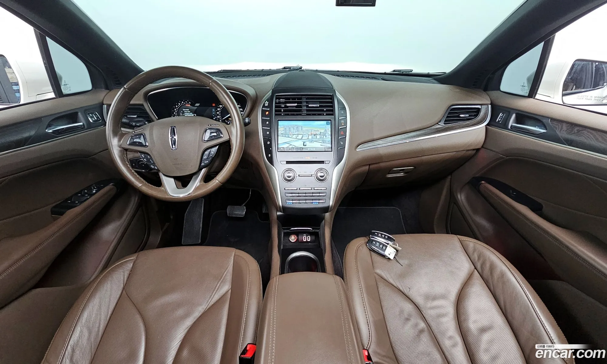 Lincoln MKC 2017 5LMCJ3D90HUL47409 — 19