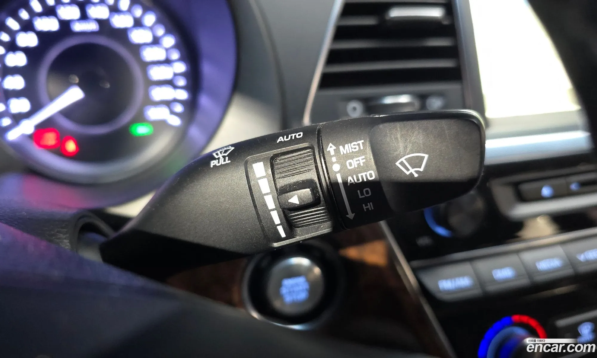 Hyundai Aslan 2015 — 2