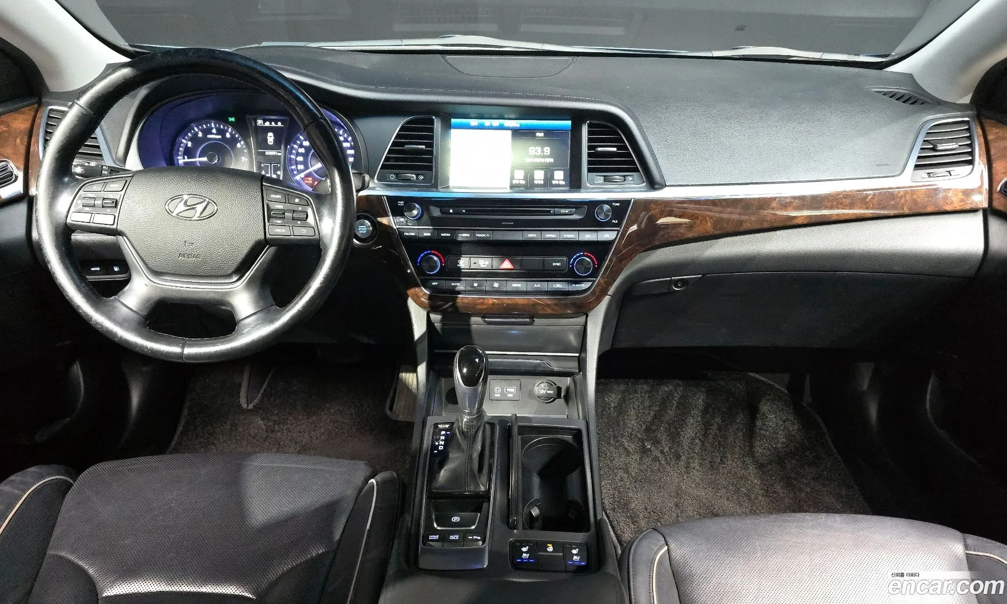 Hyundai Aslan 2015 — 4