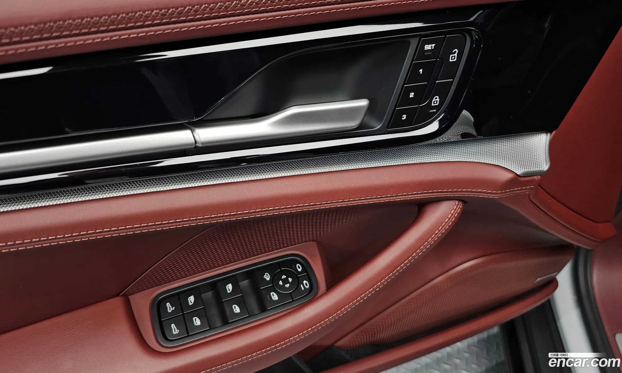 Porsche Panamera 2025 WP0AG2YA6SL070287 — 4