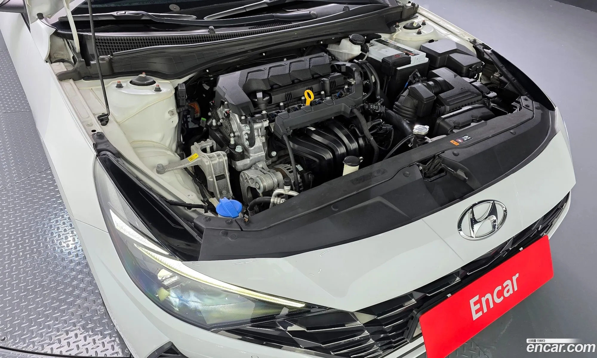 Hyundai Elantra 2020 — 14
