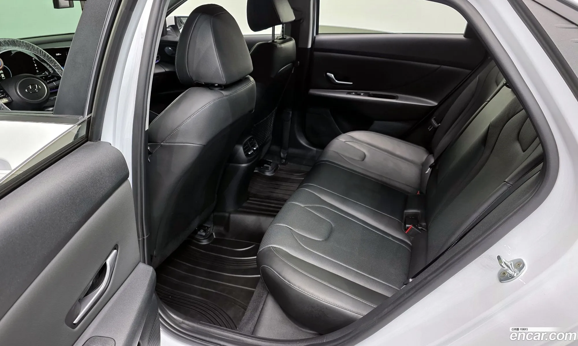 Hyundai Elantra 2020 — 4