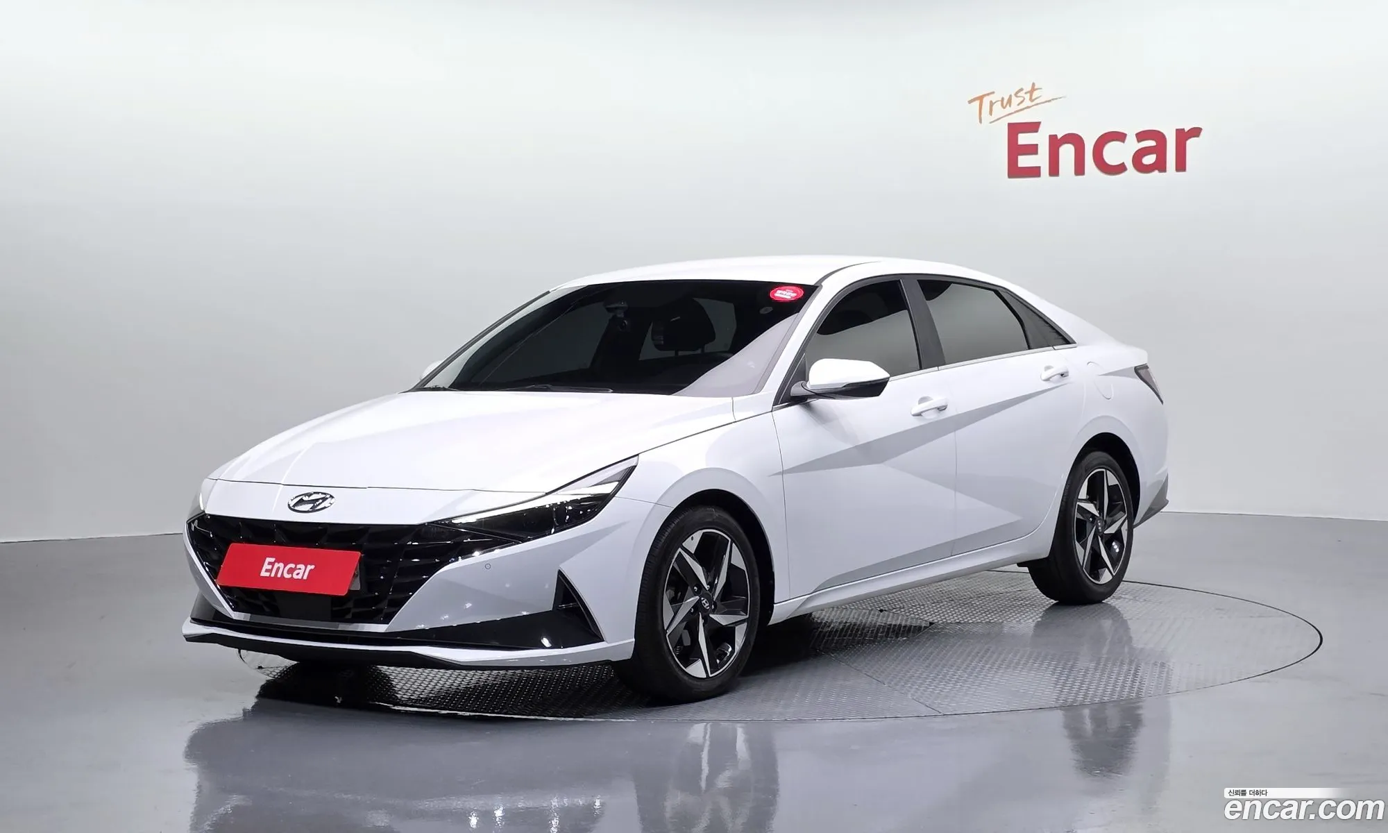 Hyundai Elantra 2020 — 15