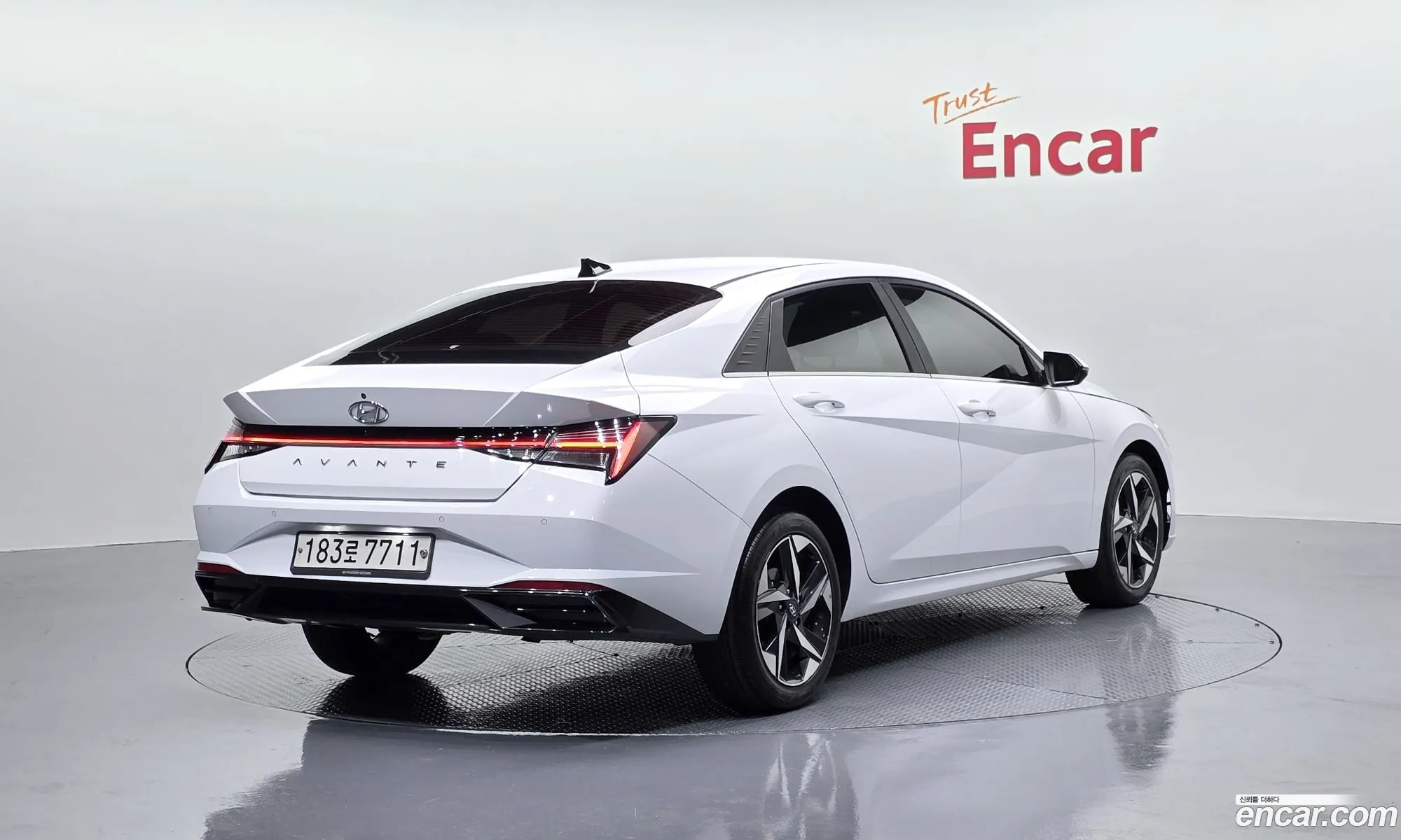 Hyundai Elantra 2020 — 20