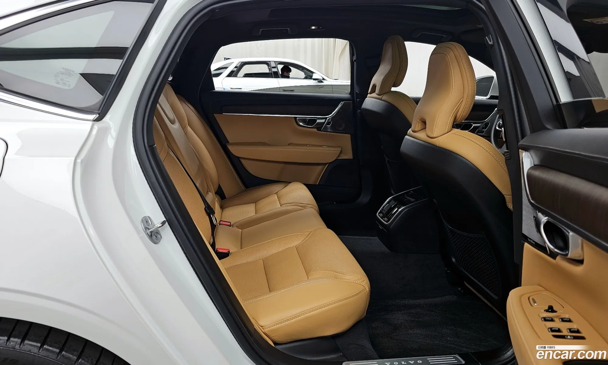 Volvo S90 2023 LVYPTL128PP334715 — 5