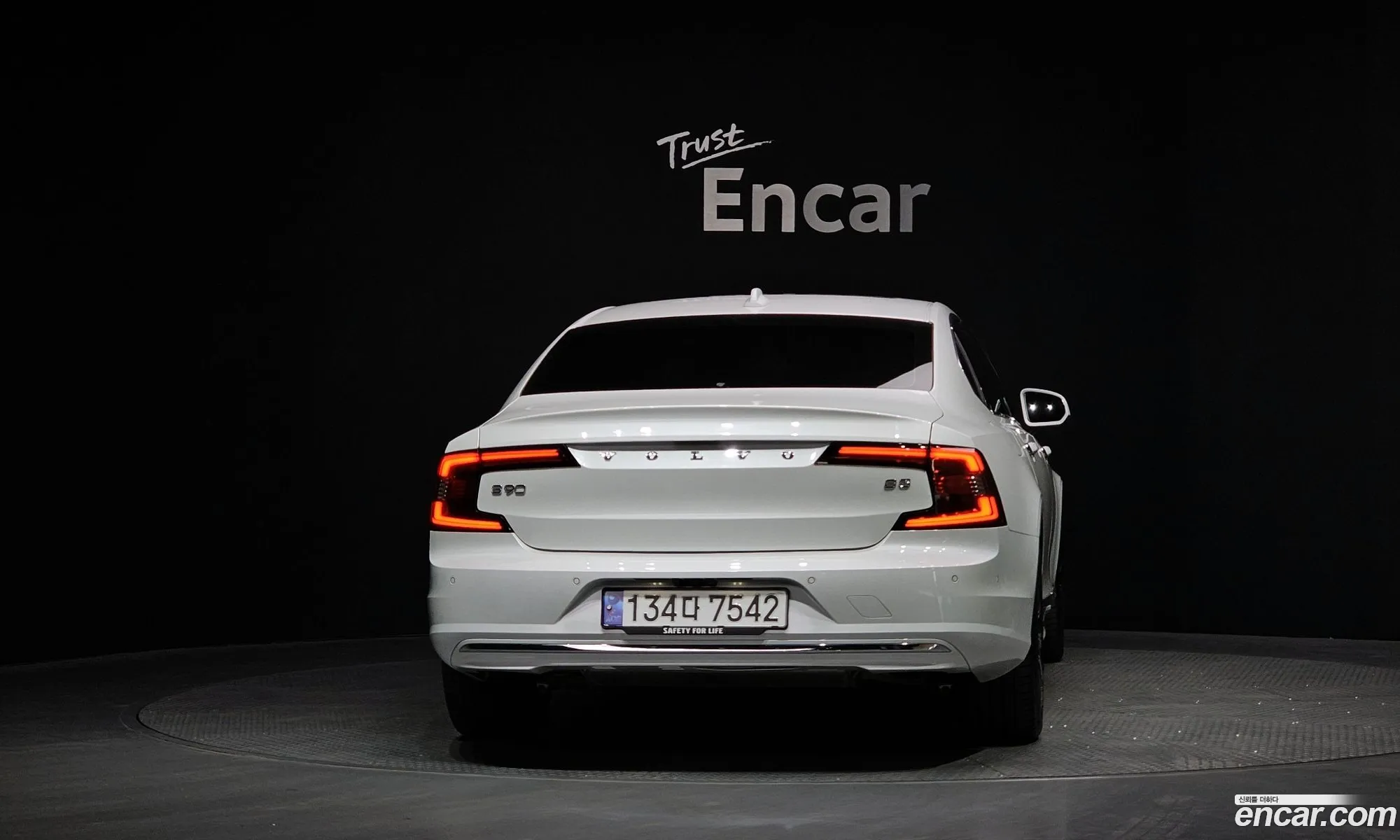 Volvo S90 2023 LVYPTL128PP334715 — 4