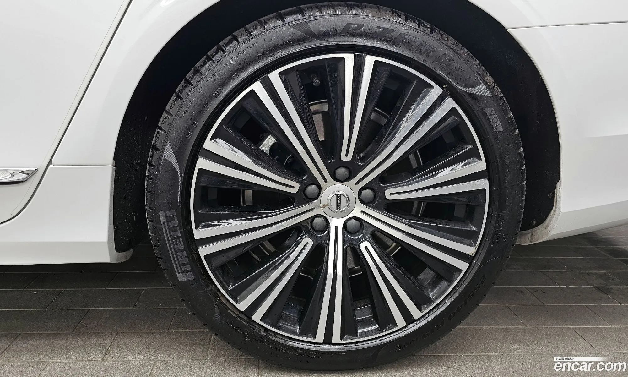 Volvo S90 2023 LVYPTL128PP334715 — 18