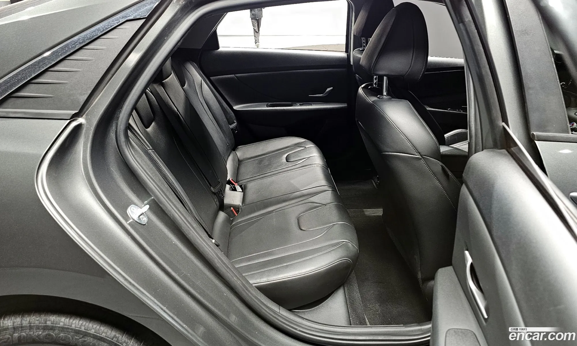 Hyundai Elantra 2021 — 16