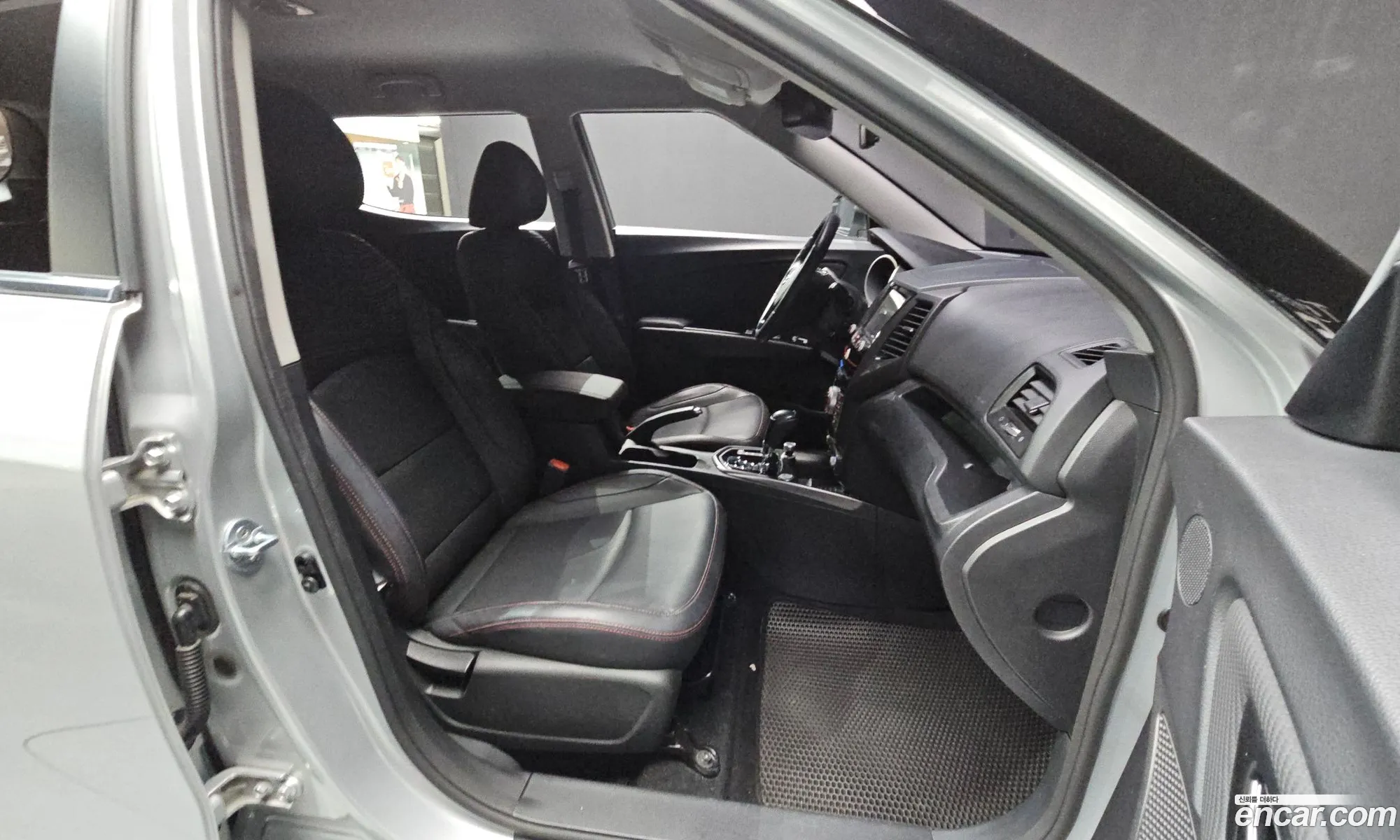 KG Mobility (SsangYong) Tivoli Air 2017 — 5