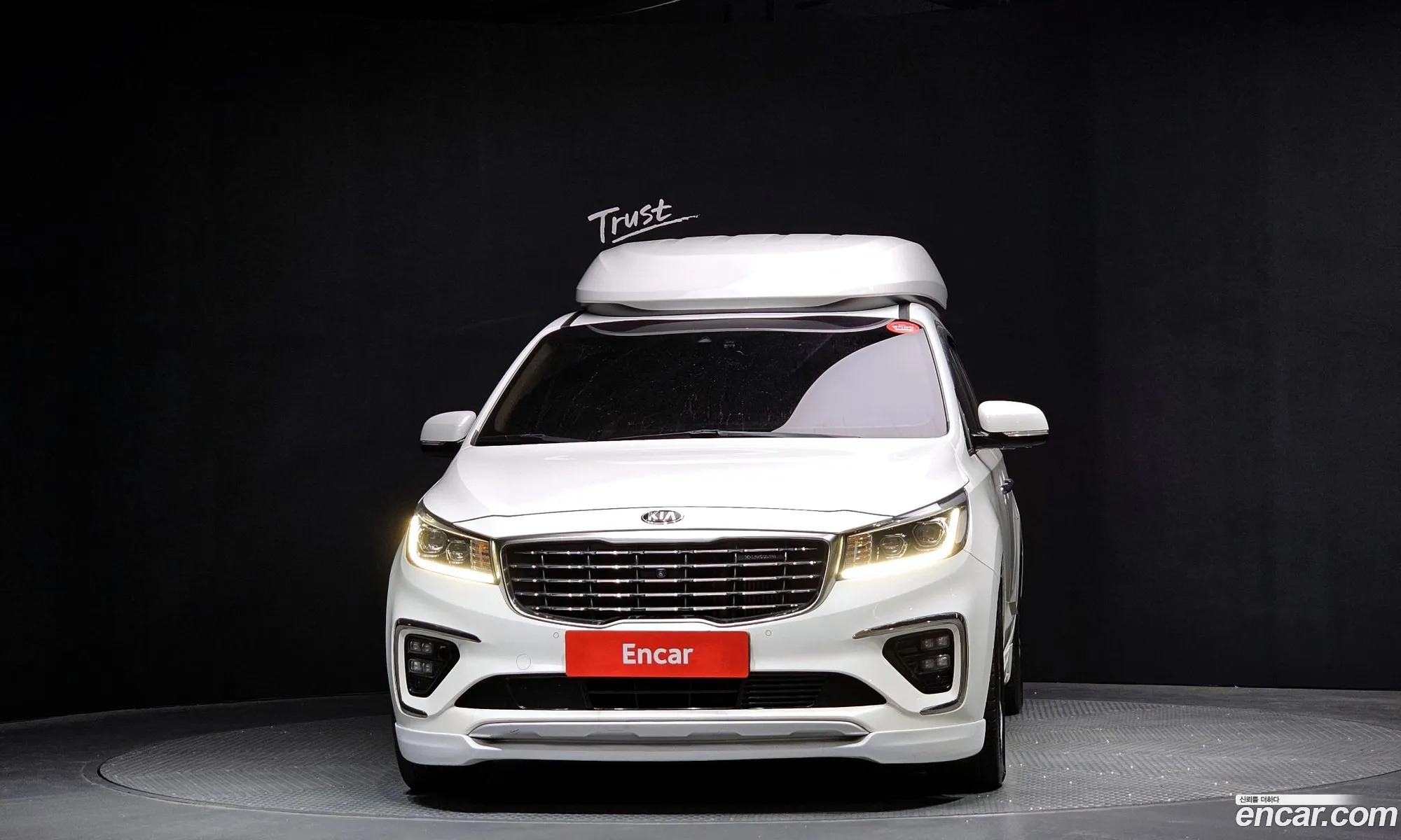 Kia Carnival 2019 — 9