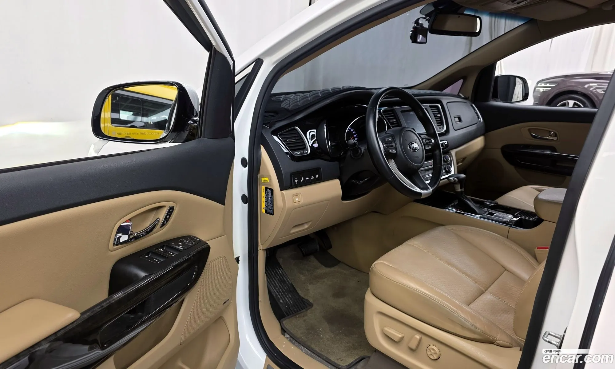 Kia Carnival 2019 — 15