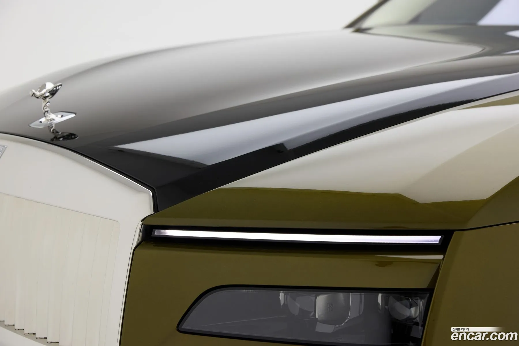 Rolls-Royce Spectre 2024 — 11