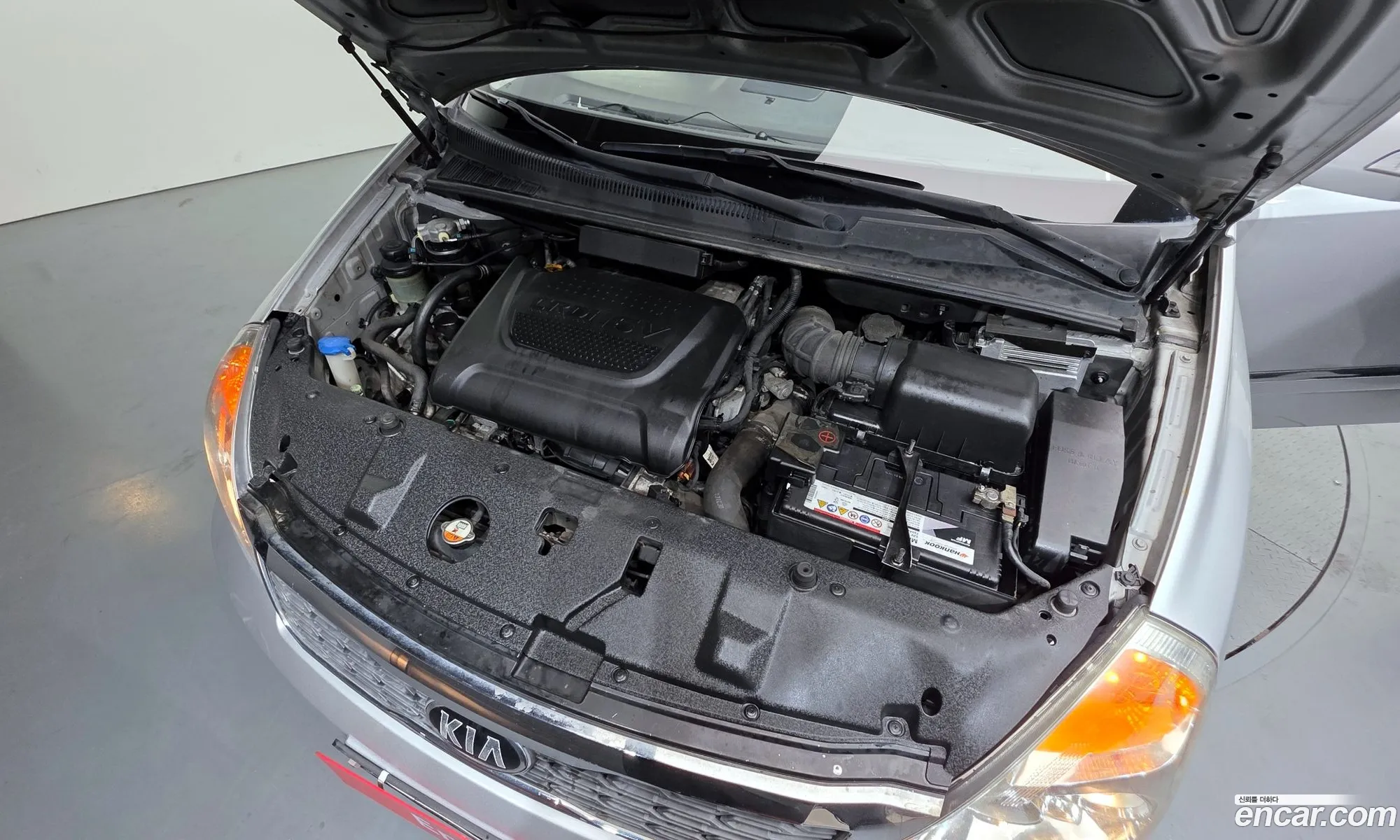 Kia Carnival R 2014 — 19