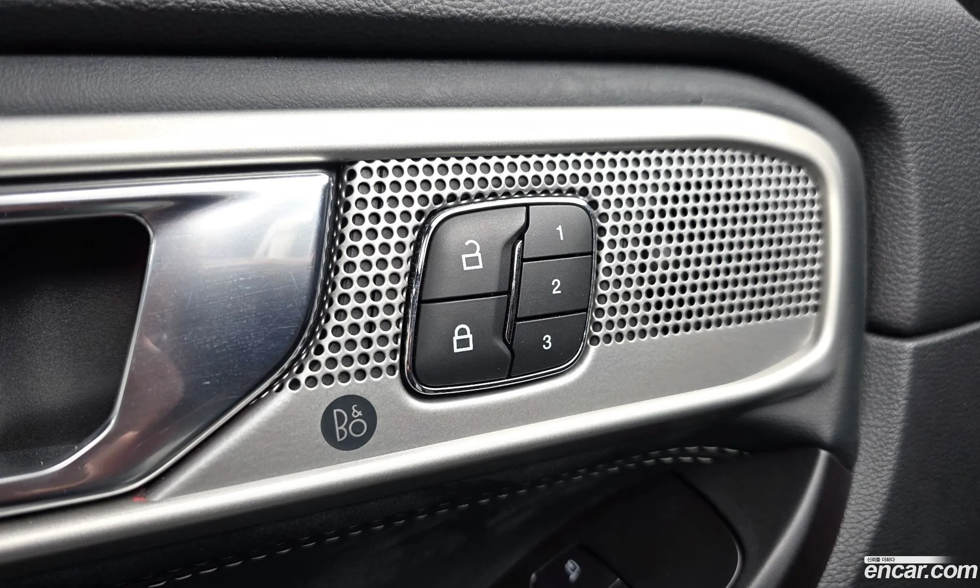 Ford Explorer 6th Gen 2020 1FMSK8FHXLGA96354 — 15