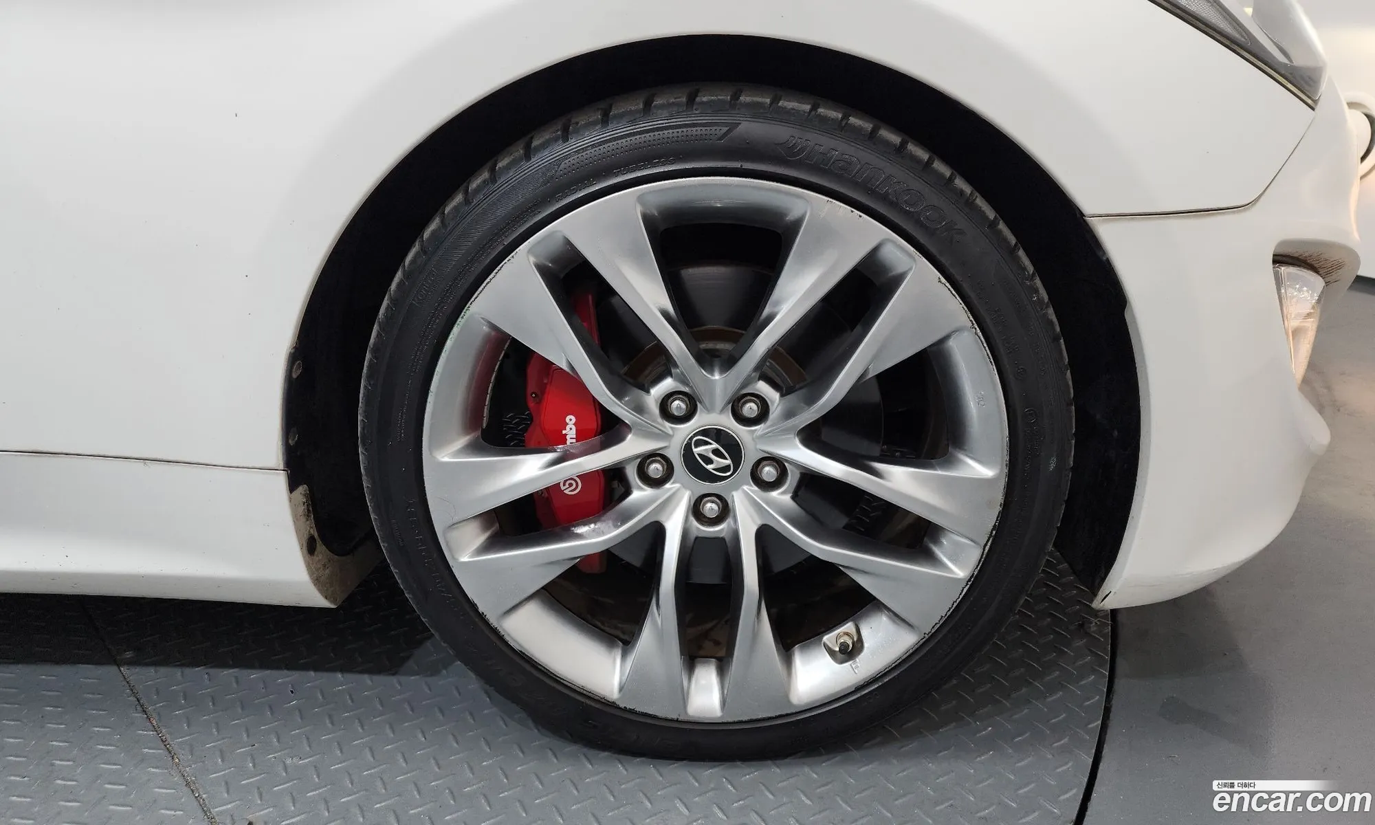 Hyundai Genesis Coupe 2012 — 13
