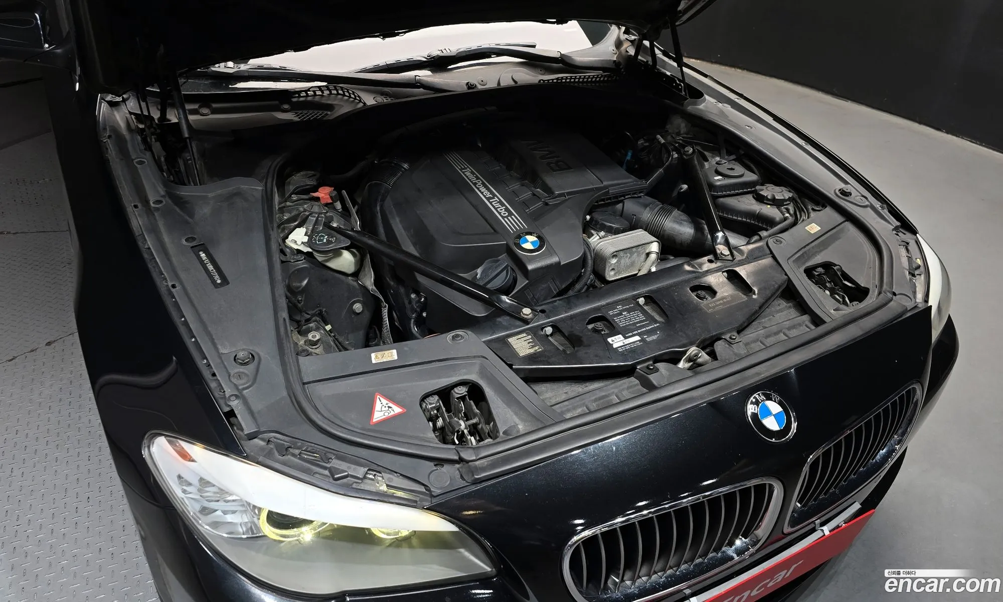 BMW 5 Series 2011 WBAFR710XBC727202 — 9