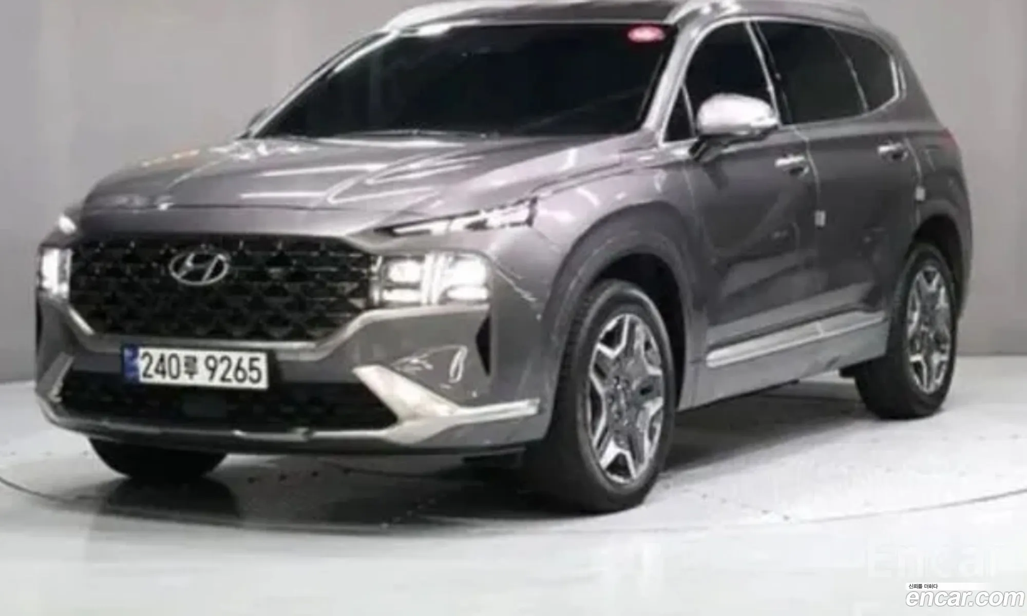 Hyundai Santa Fe 2023 — 19