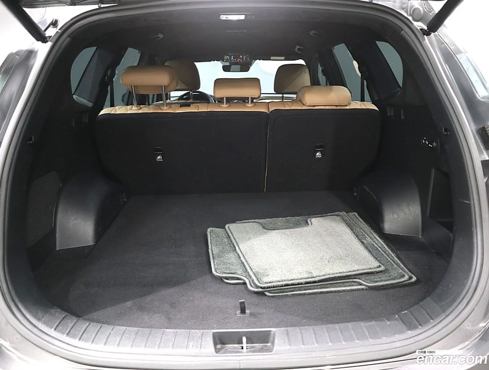 Hyundai Santa Fe 2023 — 7