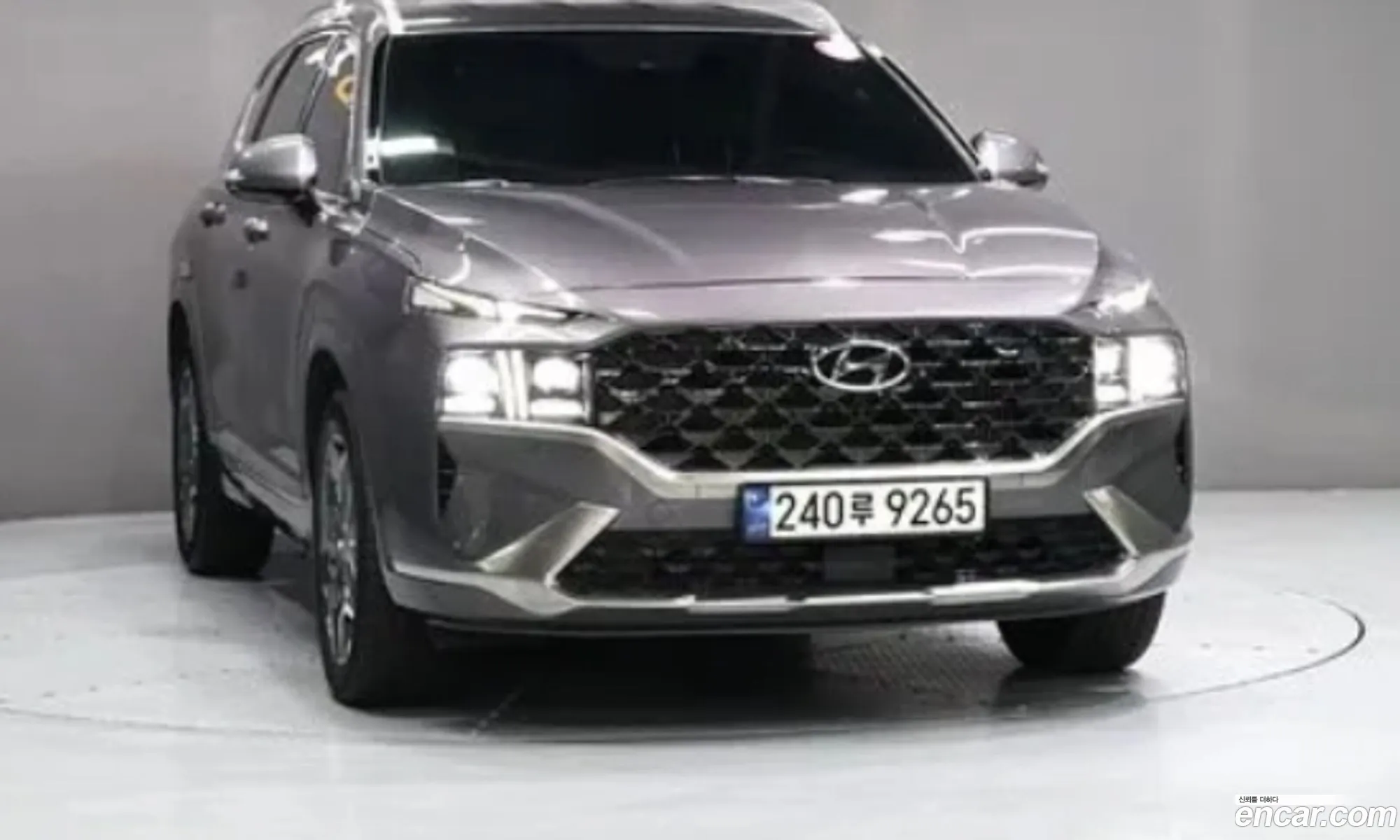 Hyundai Santa Fe 2023 — 17