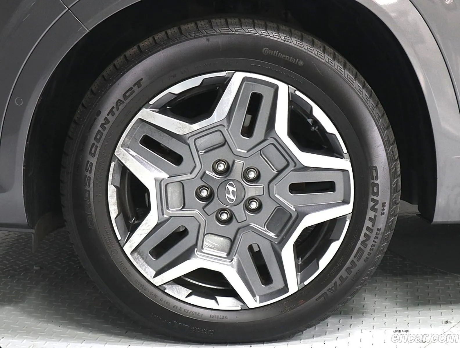 Hyundai Santa Fe 2023 — 18