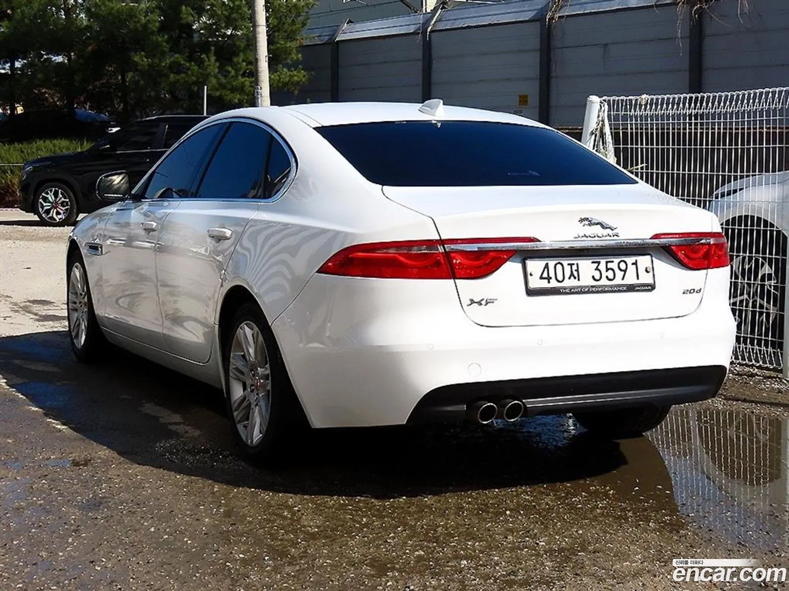 Jaguar XF 2018 — 11