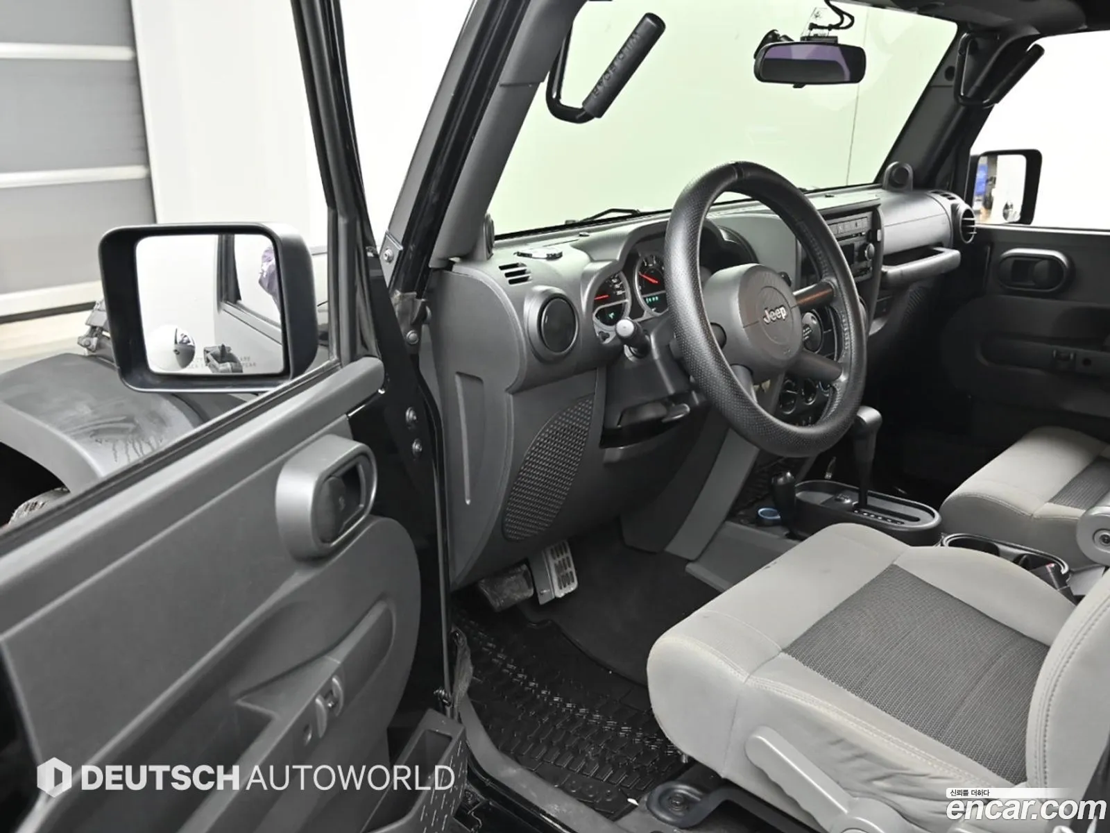 Jeep Wrangler 2010 — 16