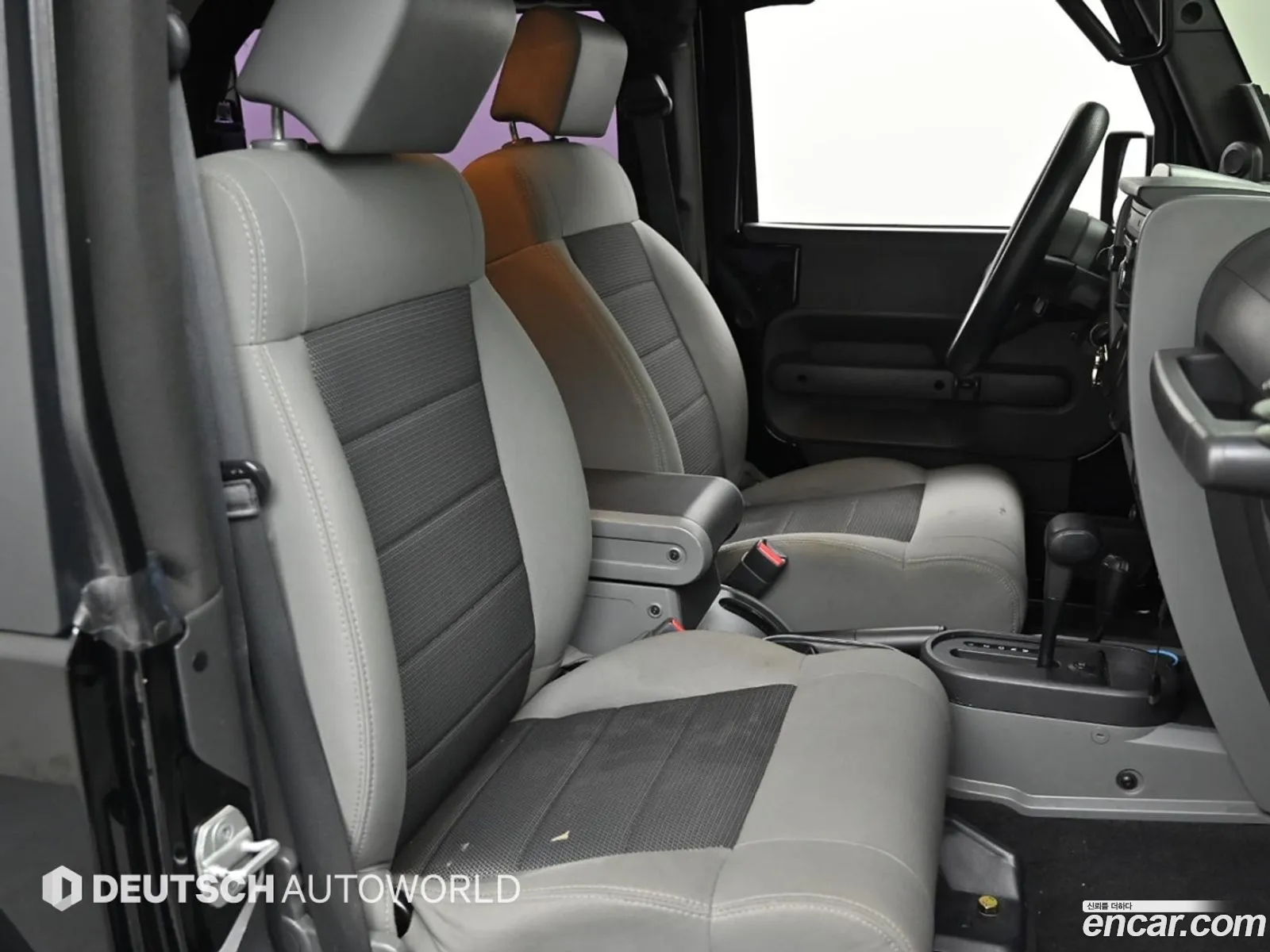 Jeep Wrangler 2010 — 13