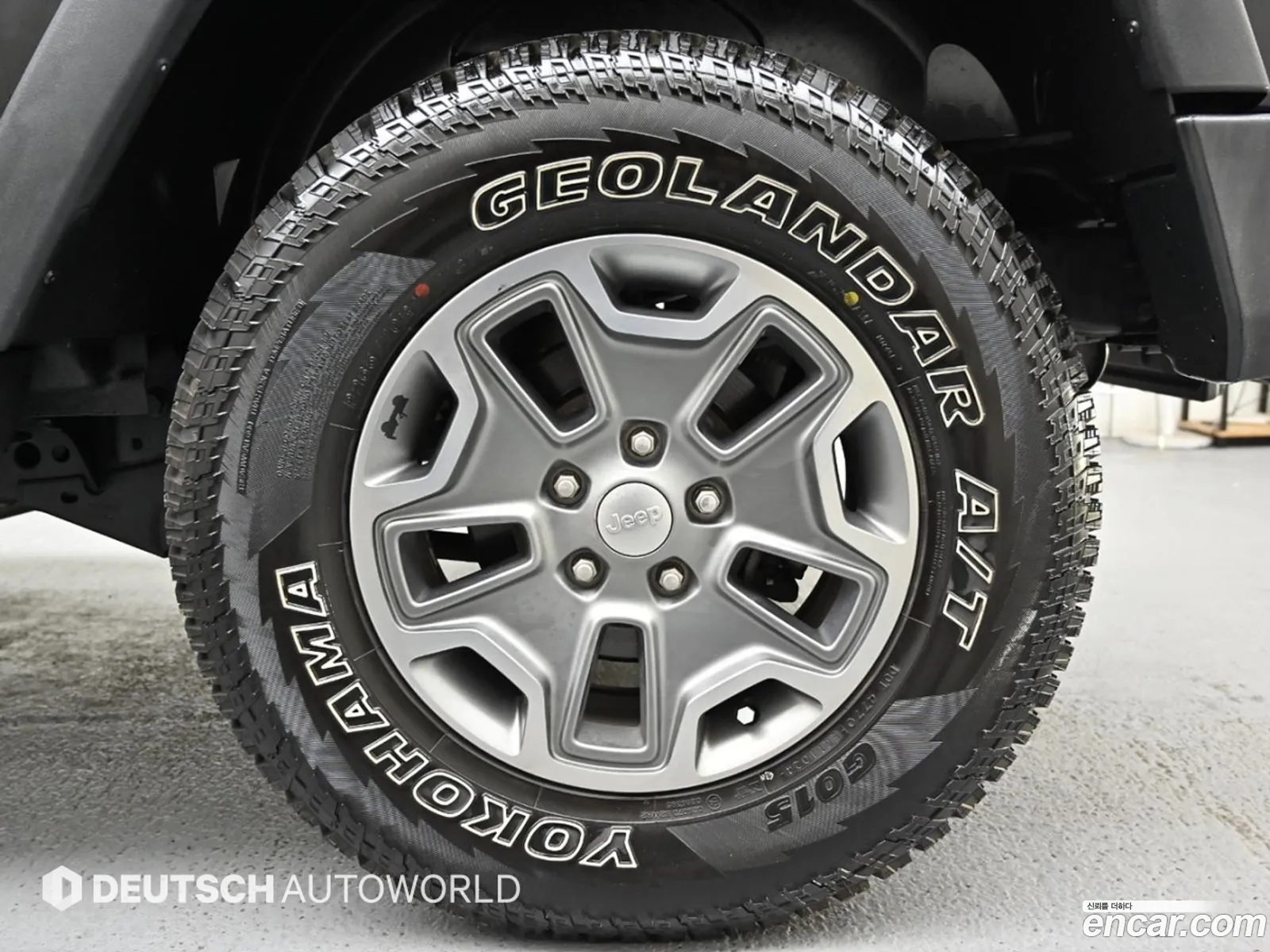 Jeep Wrangler 2010 — 12
