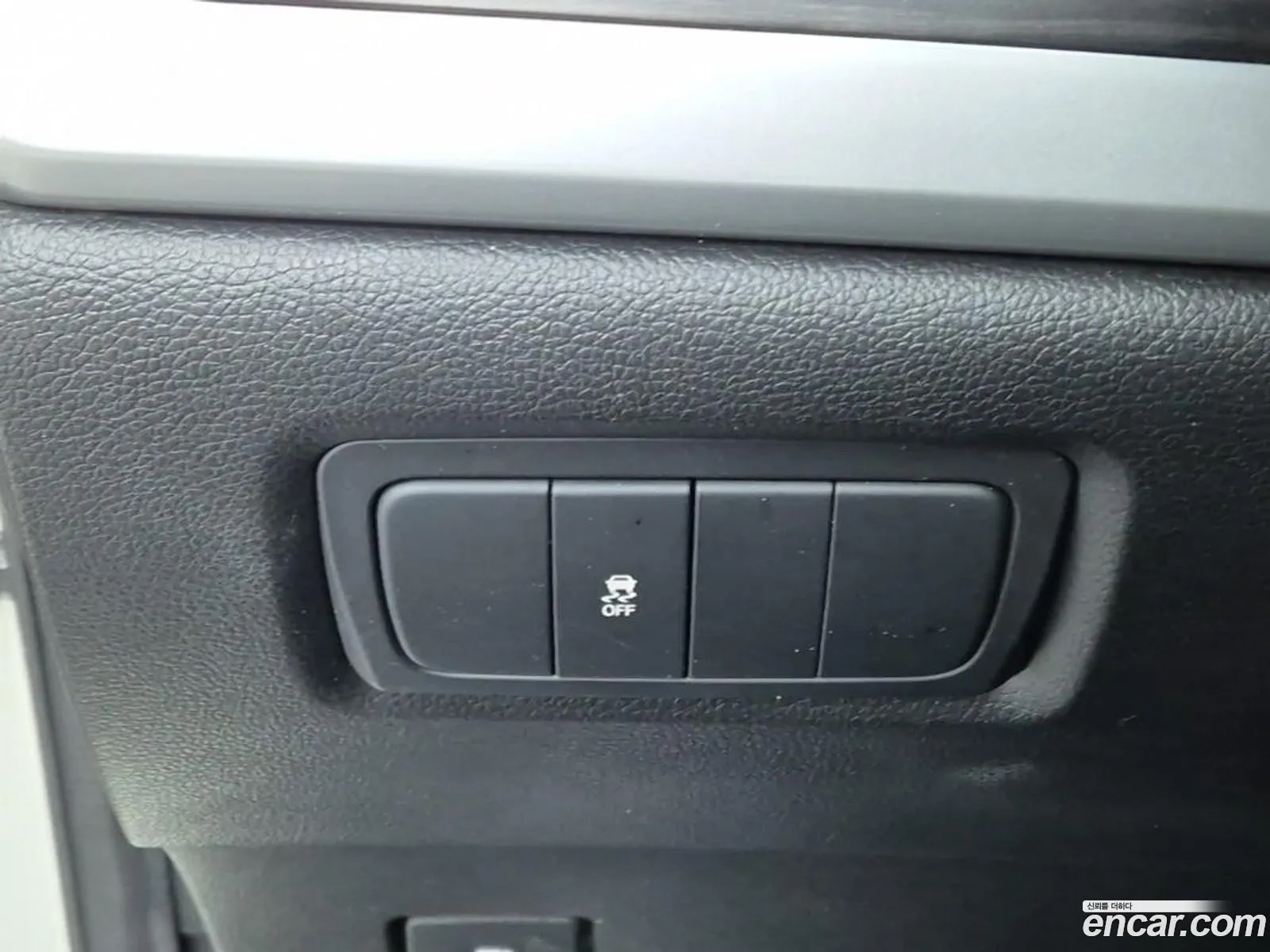 KG Mobility (SsangYong) Korando C 2014 — 13