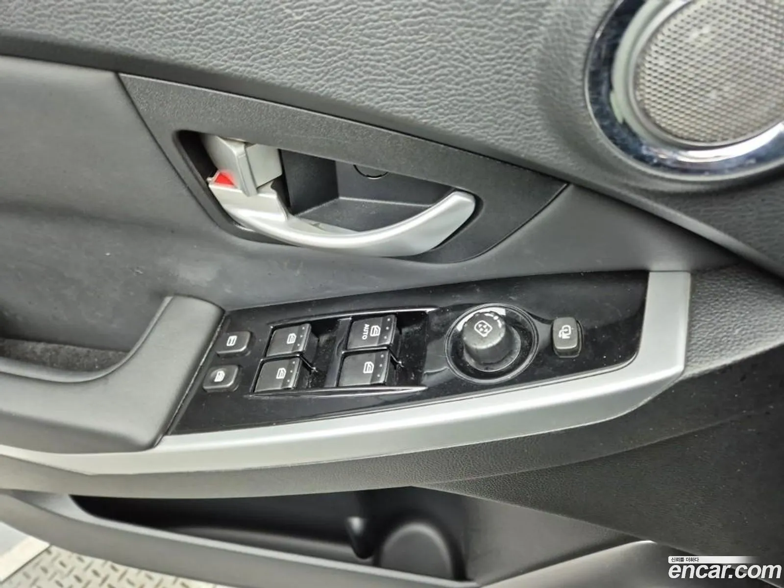 KG Mobility (SsangYong) Korando C 2014 — 14