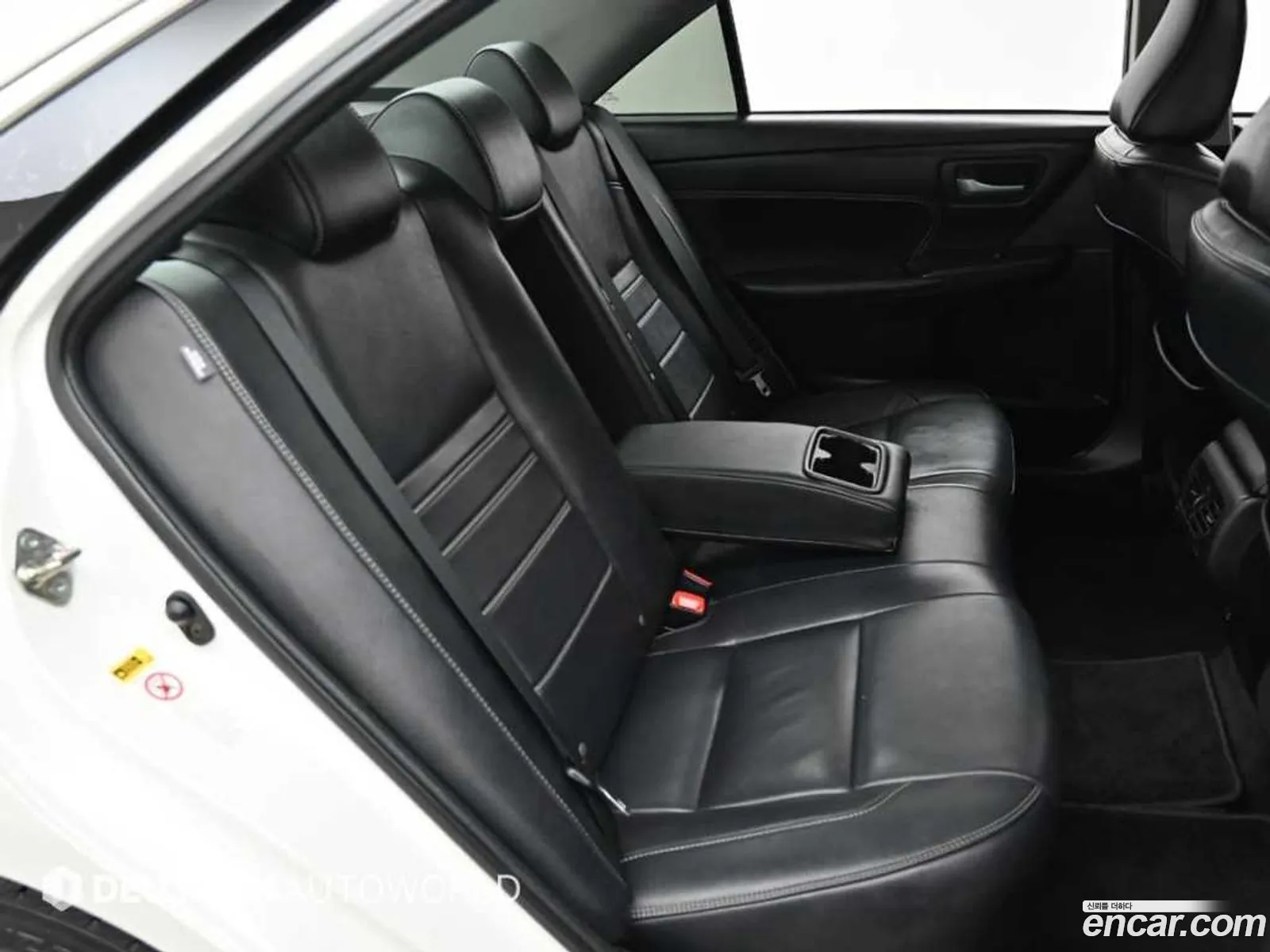 Toyota Camry 2017 — 19