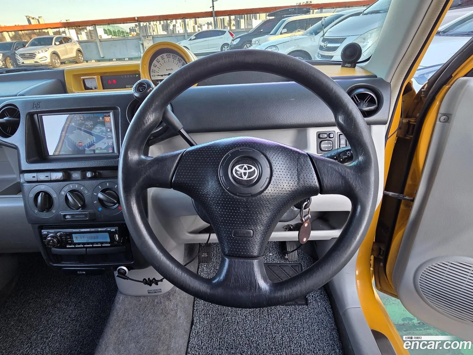 Toyota bB 2001 — 3