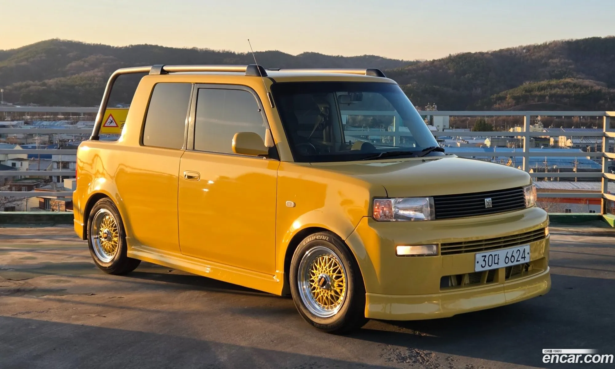 Toyota bB 2001 — 12